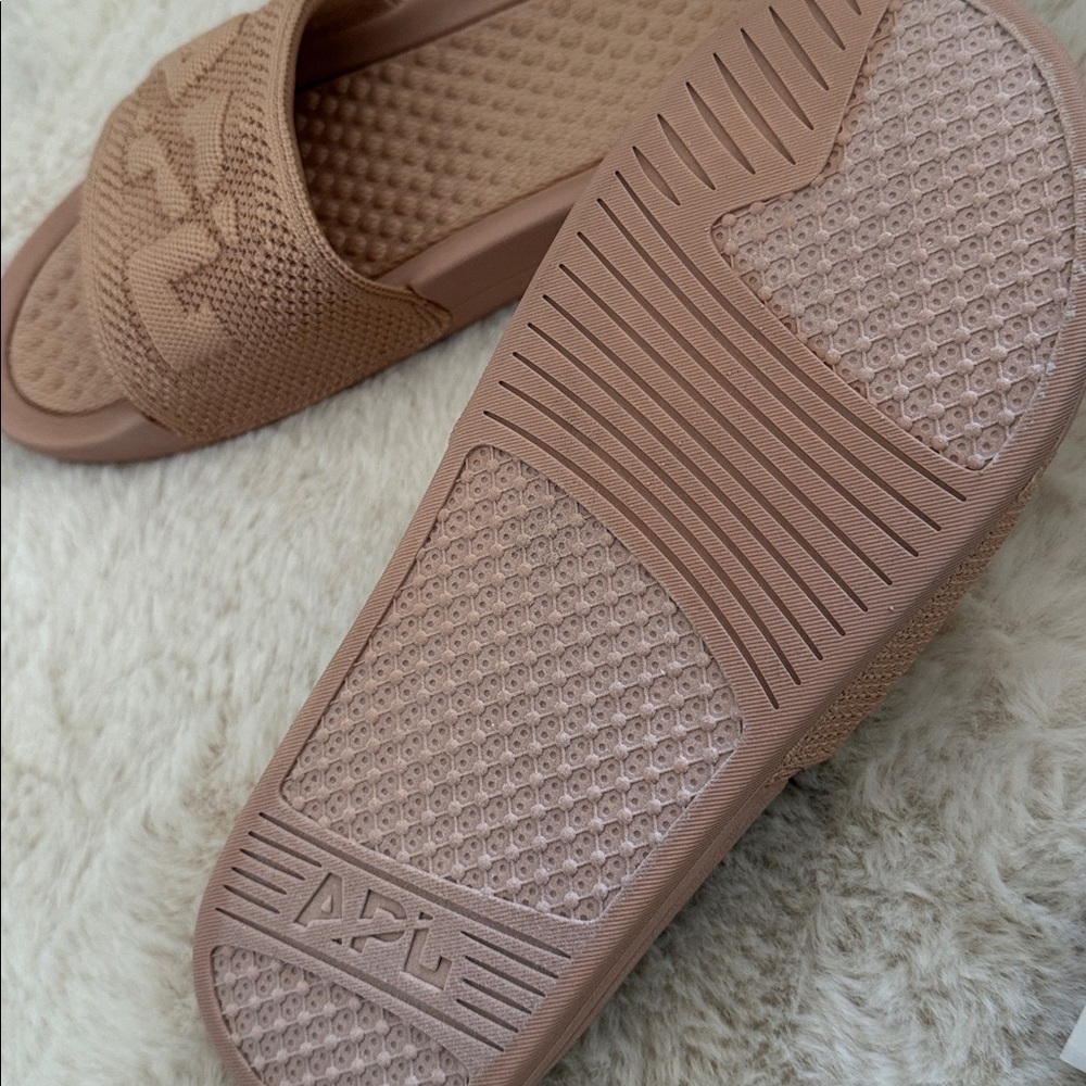APL BL Techloom slide sandals-Tan - Picture 3 of 3